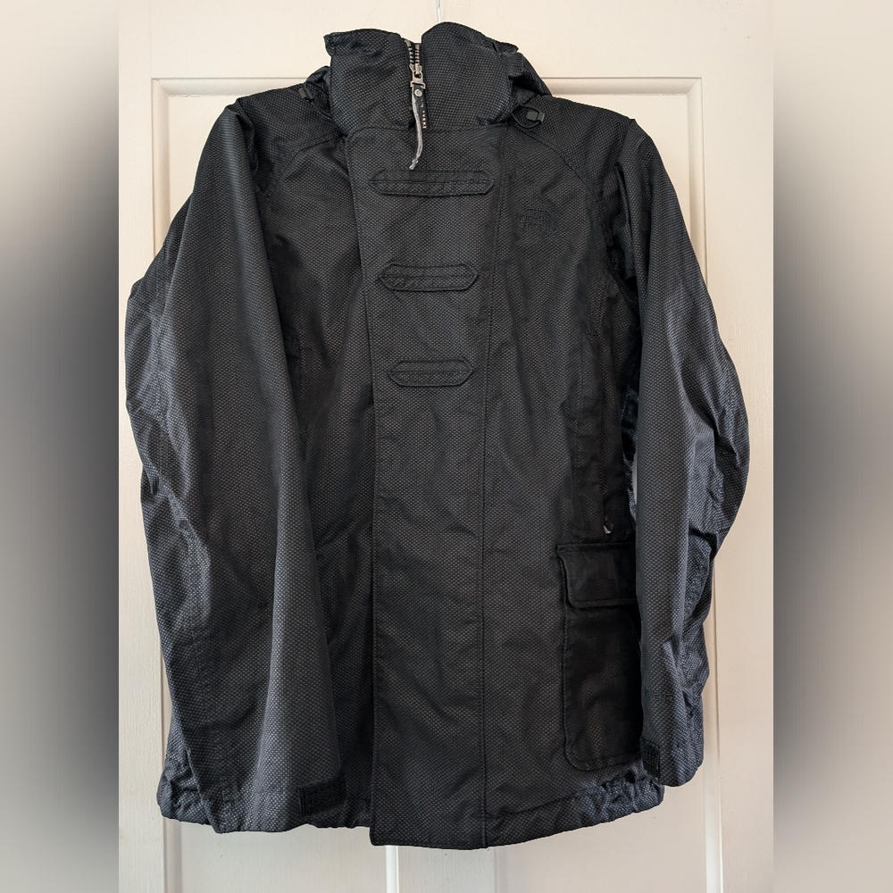 North Face Waterproof Ski Jacket Pockets including Headphone Size Medium